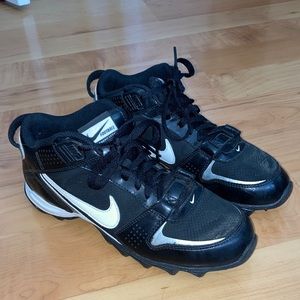 Nike Land Shark Legacy Cleats